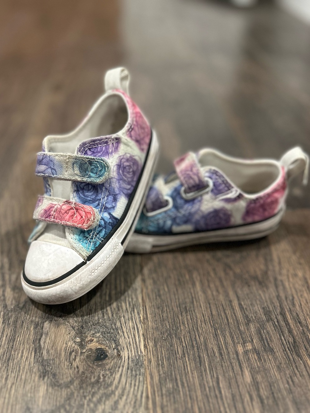 Converse Toddler Floral Canvas Sneakers - Size 7